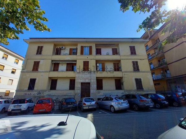 appartamento in vendita ad Ascoli Piceno