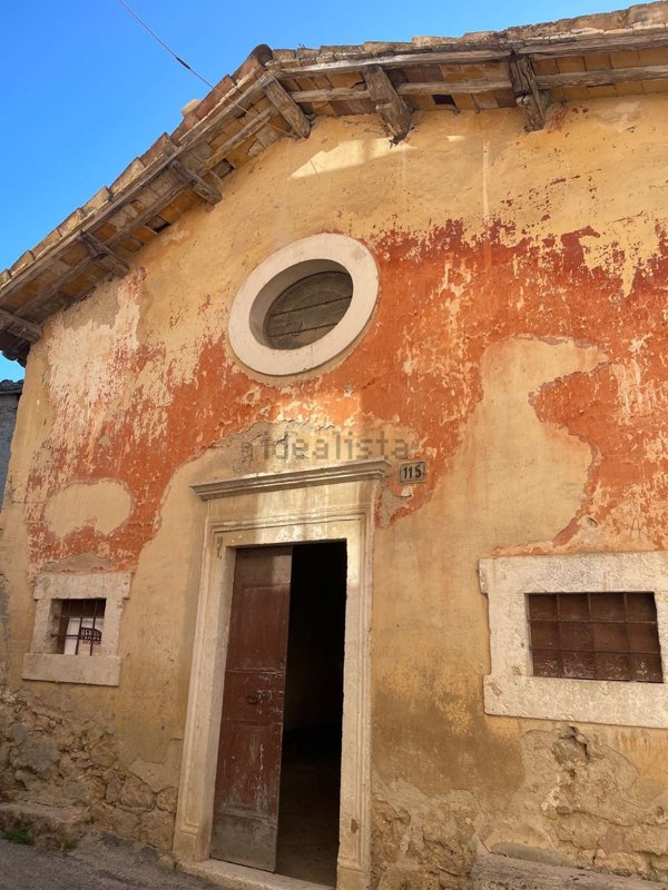 appartamento in vendita ad Ascoli Piceno in zona Rosara