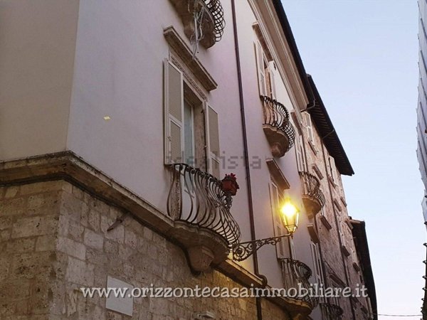 appartamento in vendita ad Ascoli Piceno in zona Centro Storico