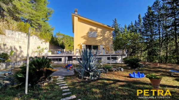 villa in vendita ad Ascoli Piceno in zona Centro Storico