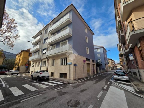 ufficio in vendita ad Ascoli Piceno in zona Campo Parignano