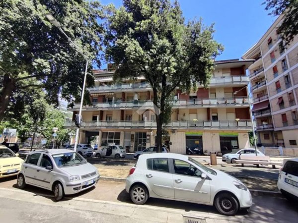 appartamento in vendita ad Ascoli Piceno in zona Piazza Immacolata