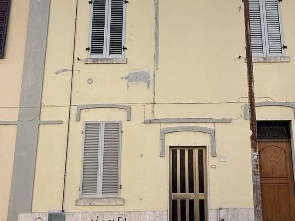 appartamento in vendita ad Ascoli Piceno in zona Borgo Solestà