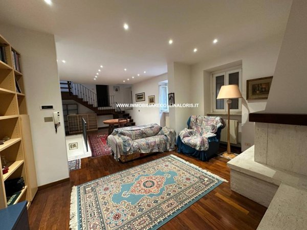 casa indipendente in vendita ad Ascoli Piceno in zona Centro Storico