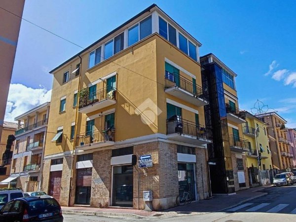appartamento in vendita ad Ascoli Piceno in zona Borgo Solestà