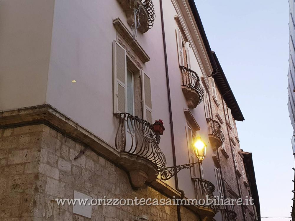 appartamento in vendita ad Ascoli Piceno in zona Centro Storico