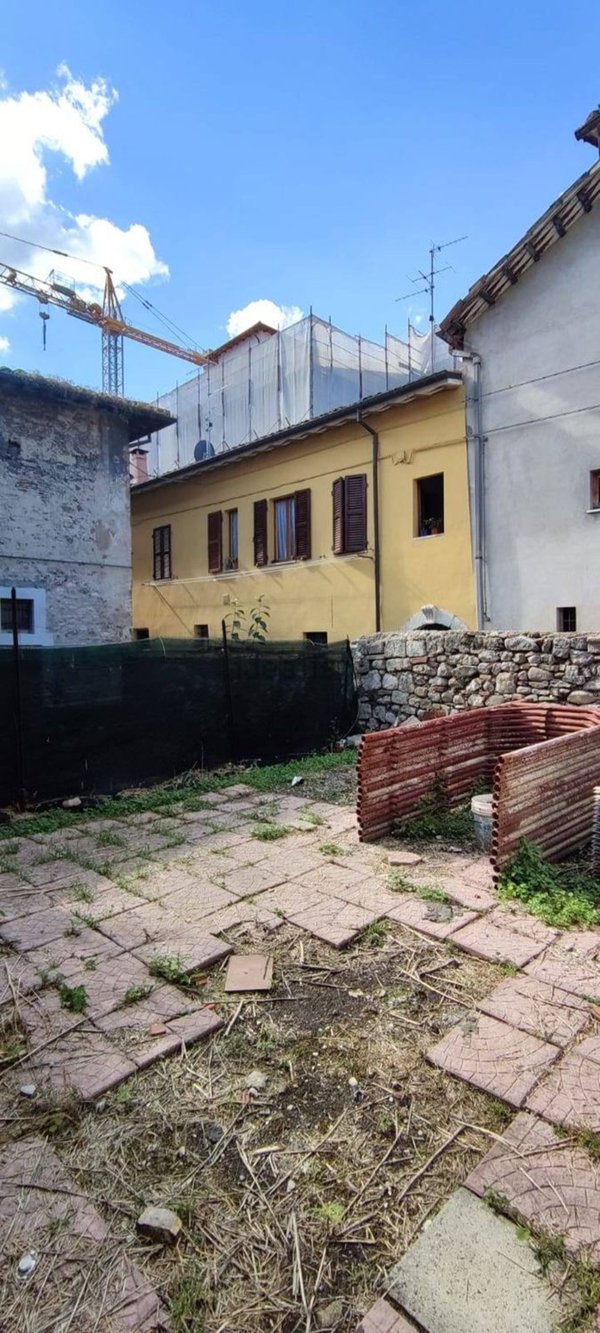 casa semindipendente in vendita ad Ascoli Piceno in zona Centro Storico