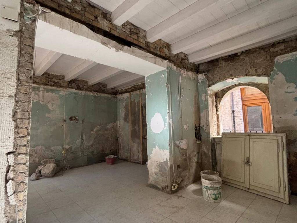 casa indipendente in vendita ad Ascoli Piceno in zona Centro Storico