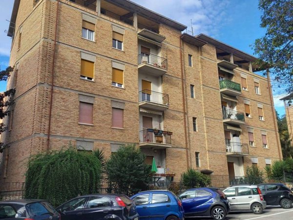 appartamento in vendita ad Ascoli Piceno in zona Borgo Solestà