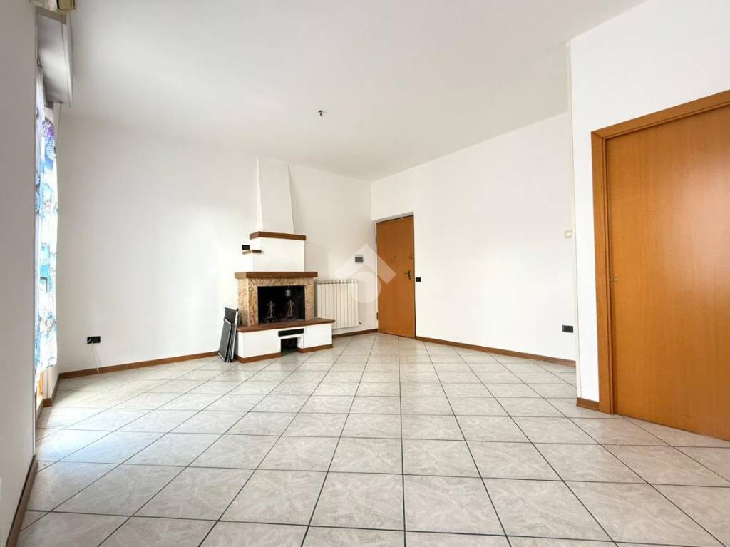 appartamento in vendita ad Ascoli Piceno in zona Marino del Tronto