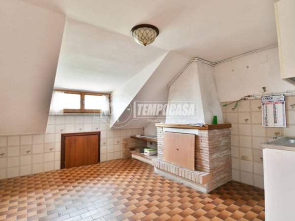 appartamento in vendita ad Ascoli Piceno in zona Monticelli