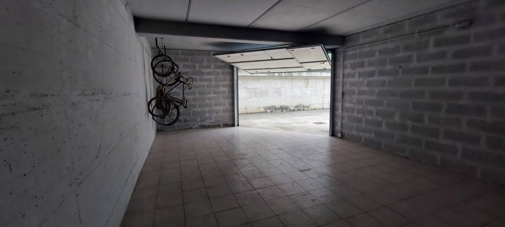 locale di sgombero in vendita ad Ascoli Piceno