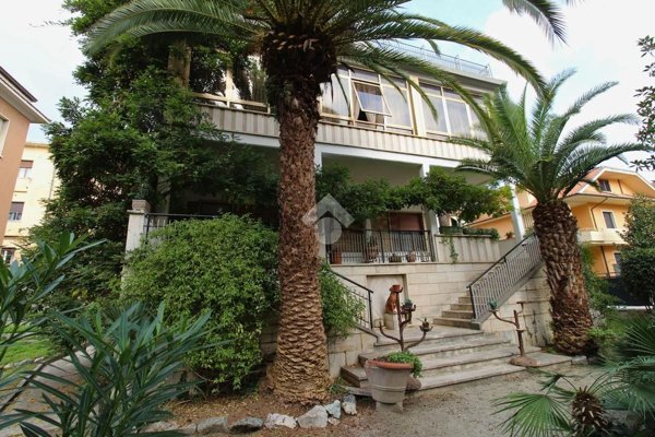 casa indipendente in vendita ad Ascoli Piceno in zona Campo Parignano