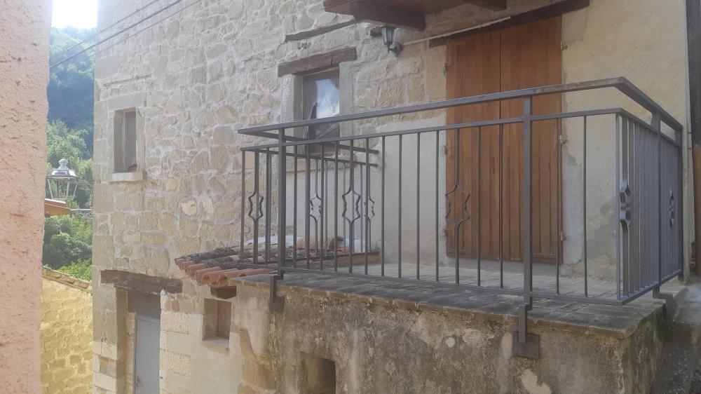 casa semindipendente in vendita ad Ascoli Piceno in zona Rosara