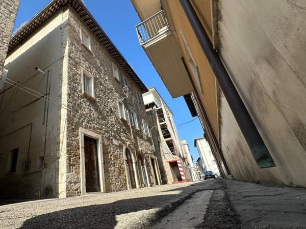 appartamento in vendita ad Ascoli Piceno in zona Centro Storico