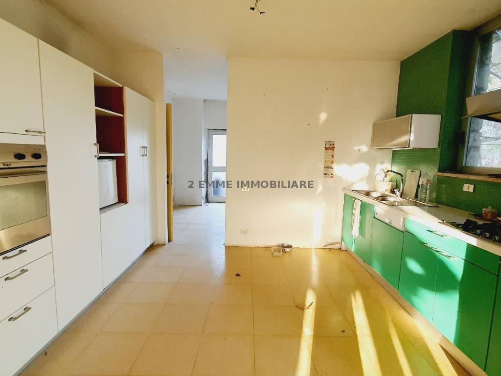 casa indipendente in vendita ad Ascoli Piceno in zona Monticelli
