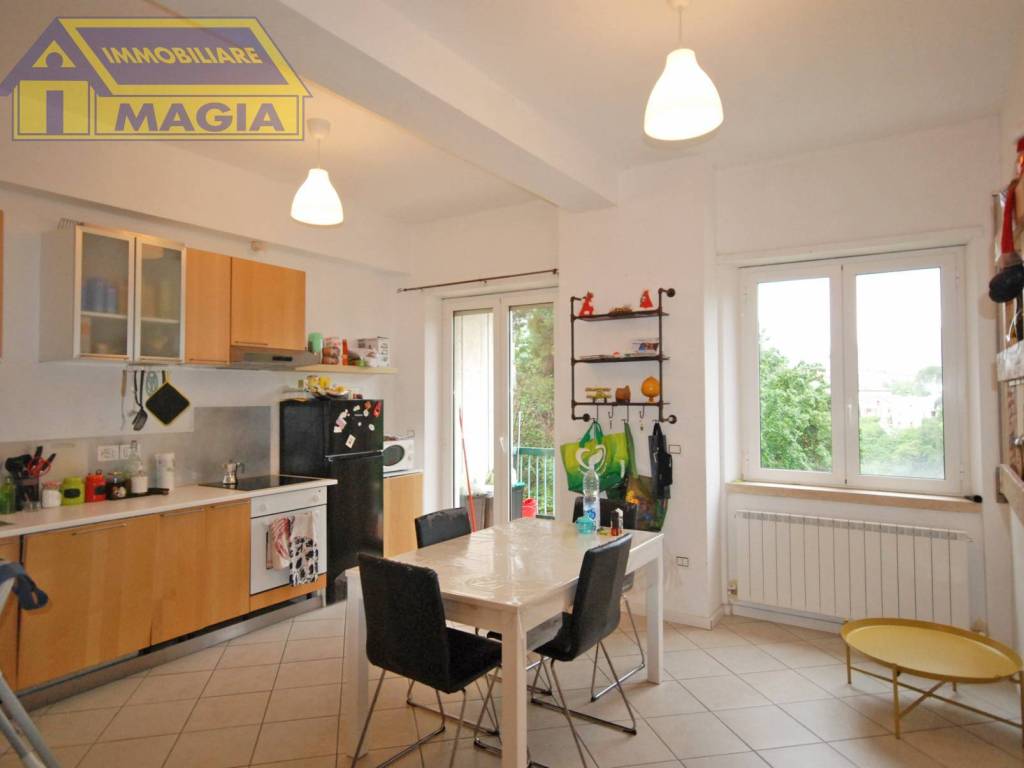 appartamento in vendita ad Ascoli Piceno in zona Campo Parignano