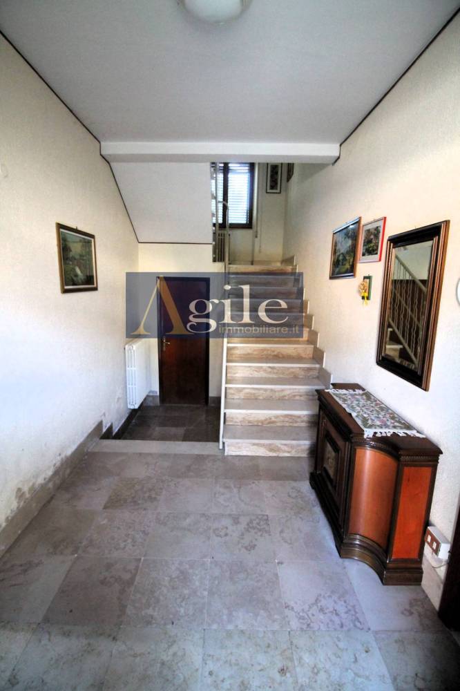 casa indipendente in vendita ad Ascoli Piceno in zona Castel Trosino