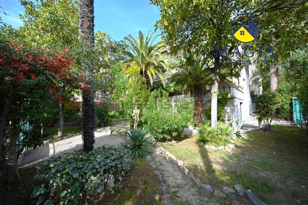 casa indipendente in vendita ad Ascoli Piceno in zona Campo Parignano