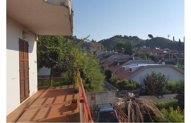 casa indipendente in vendita ad Ascoli Piceno in zona Monticelli