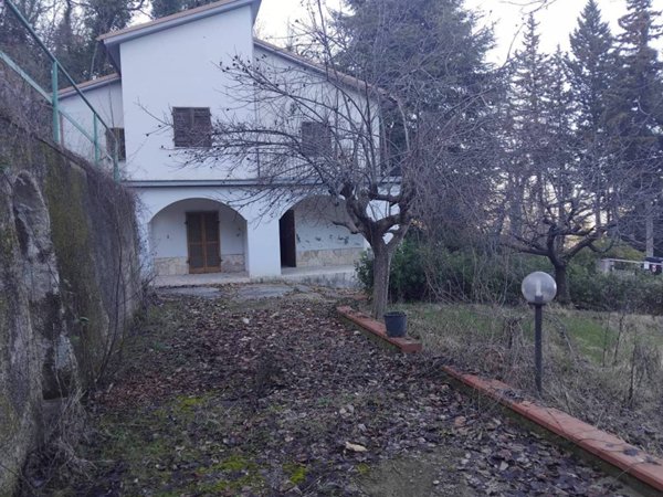 casa indipendente in vendita ad Ascoli Piceno in zona Piagge