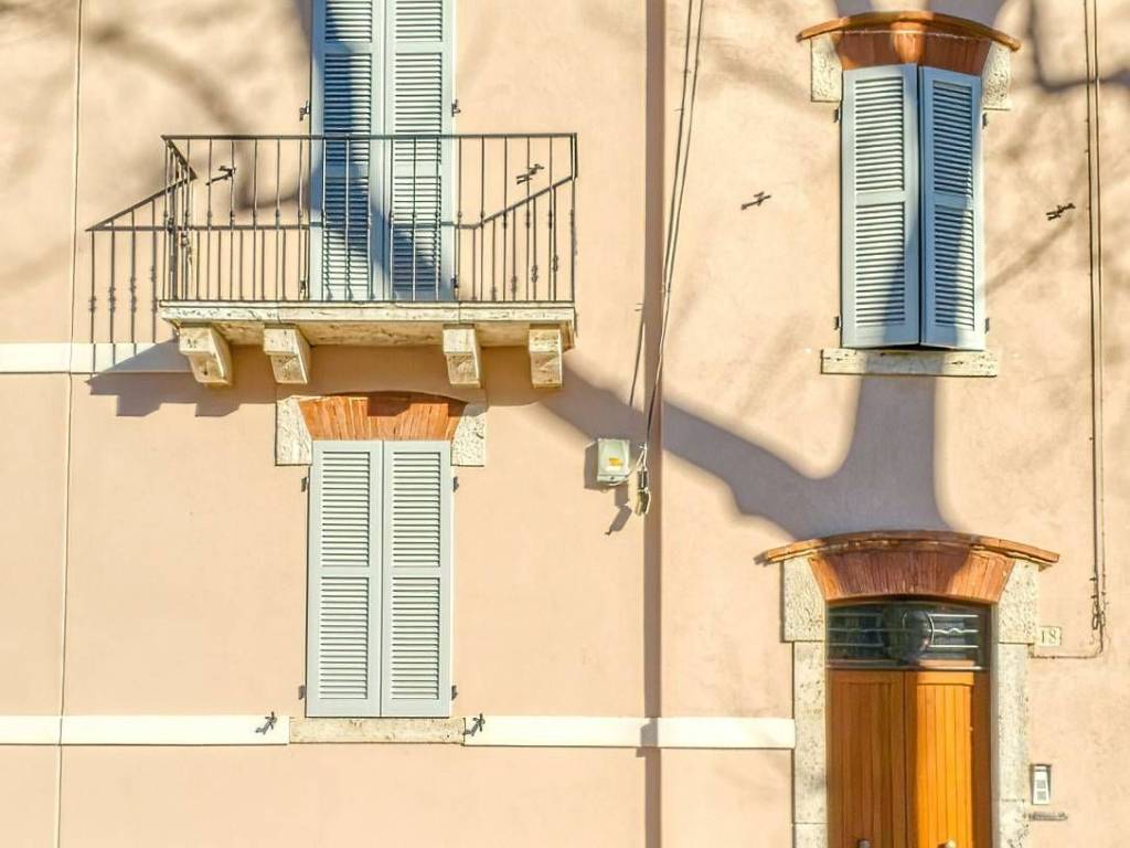 appartamento in vendita ad Ascoli Piceno in zona Piazzarola