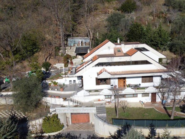 casa indipendente in vendita ad Ascoli Piceno