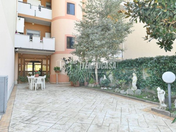 casa indipendente in vendita ad Ascoli Piceno in zona Monticelli