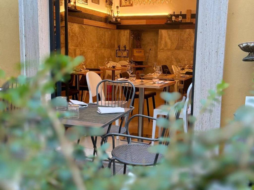 negozio in vendita ad Ascoli Piceno in zona Centro Storico