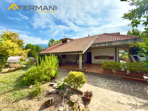 casa indipendente in vendita ad Ascoli Piceno