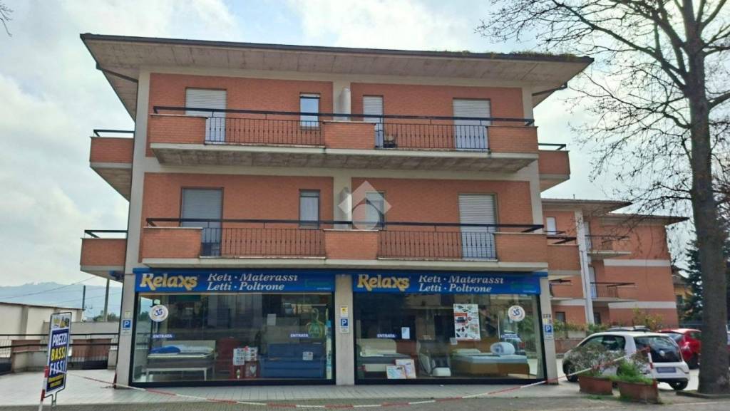 appartamento in vendita ad Ascoli Piceno in zona Castel di Lama Stazione