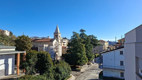 appartamento in vendita ad Ascoli Piceno in zona Campo Parignano