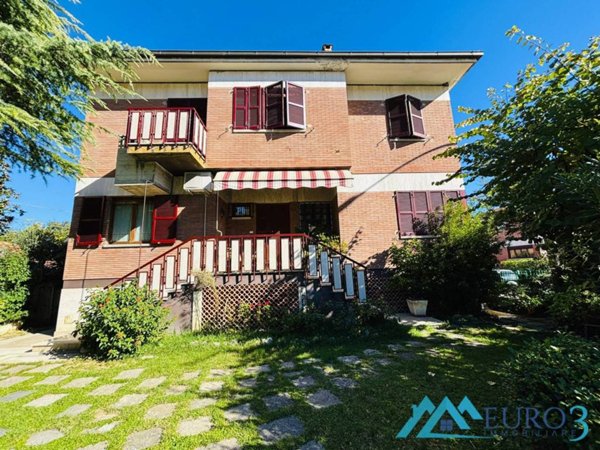 casa indipendente in vendita ad Ascoli Piceno in zona Centro Storico