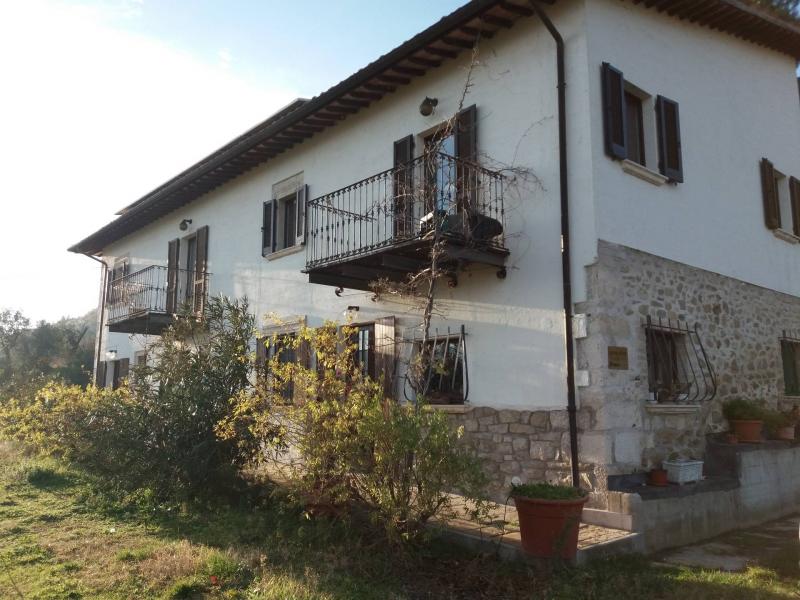 casa indipendente in vendita ad Ascoli Piceno