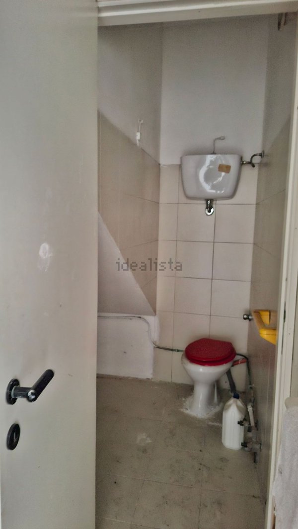 locale commerciale in vendita ad Ascoli Piceno in zona Centro Storico