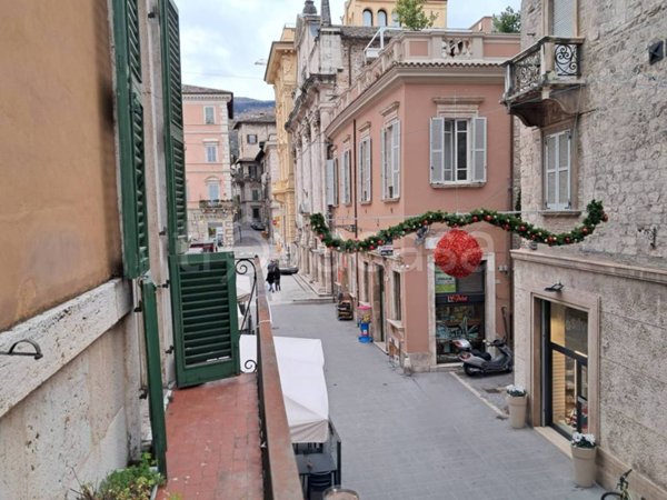 ufficio in vendita ad Ascoli Piceno in zona Centro Storico