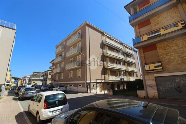 appartamento in vendita ad Ascoli Piceno in zona Borgo Solestà
