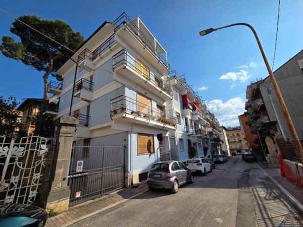 appartamento in vendita ad Ascoli Piceno in zona Campo Parignano