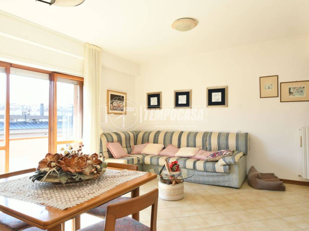 casa indipendente in vendita ad Ascoli Piceno in zona Monticelli