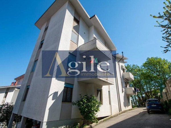 appartamento in vendita ad Ascoli Piceno in zona Piagge