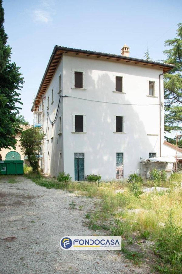casa indipendente in vendita ad Ascoli Piceno in zona Croce di Tolignano