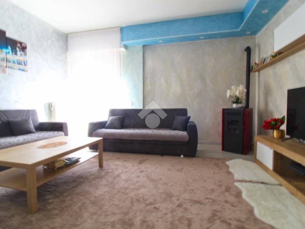 appartamento in vendita ad Ascoli Piceno in zona Borgo Solestà