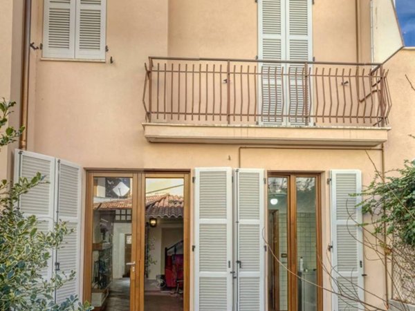 appartamento in vendita ad Ascoli Piceno in zona Piazzarola