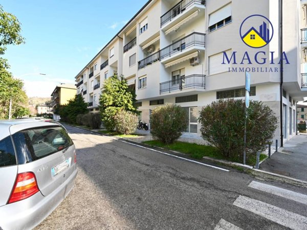 ufficio in vendita ad Ascoli Piceno in zona Centro Storico