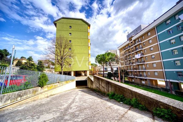 appartamento in vendita ad Ascoli Piceno in zona Monticelli