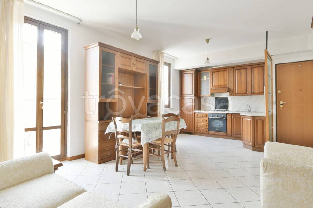 appartamento in vendita ad Ascoli Piceno