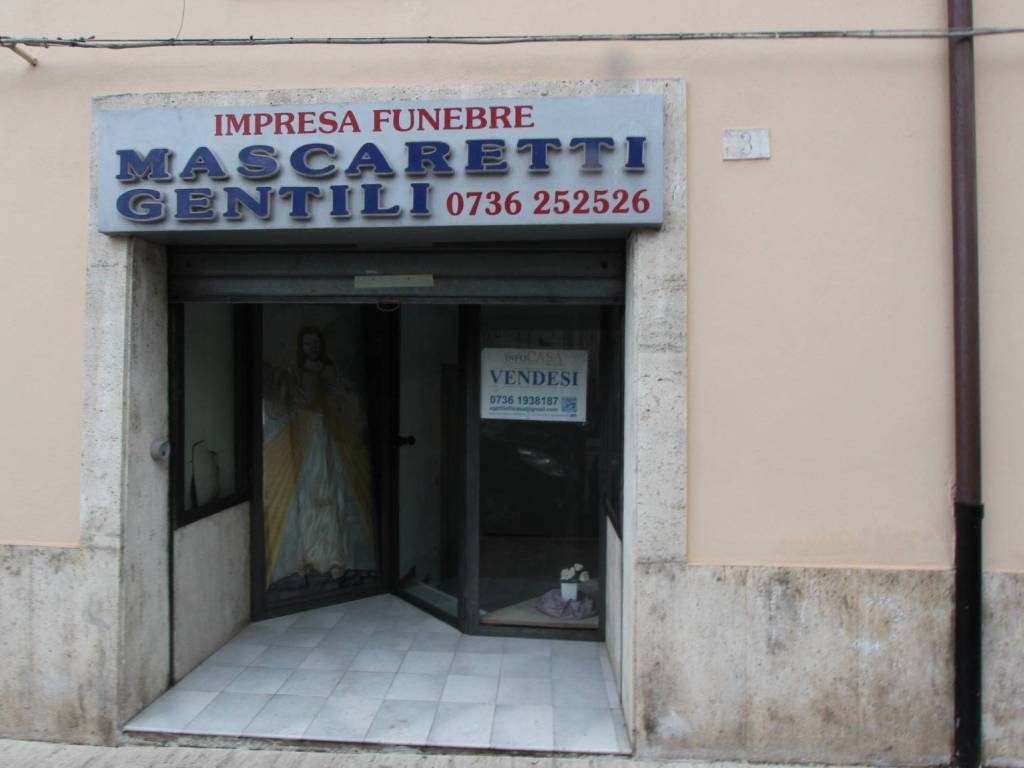 negozio in vendita ad Ascoli Piceno in zona Centro Storico