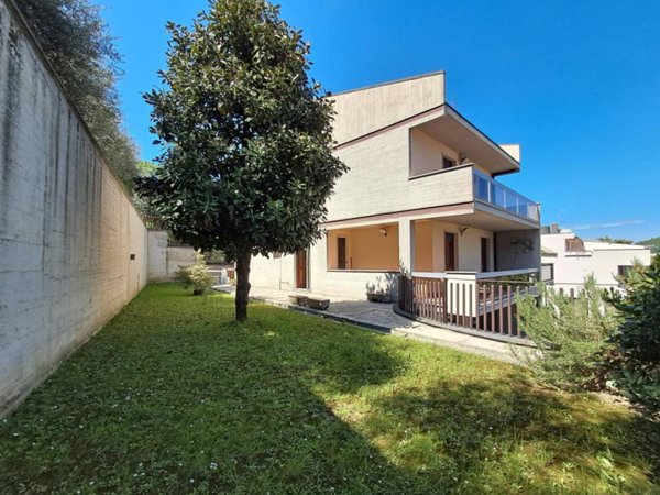 casa indipendente in vendita ad Ascoli Piceno in zona Porta Maggiore