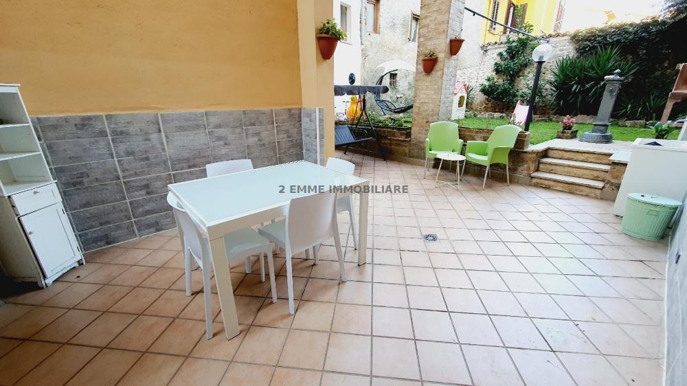intera palazzina in vendita ad Ascoli Piceno in zona Centro Storico
