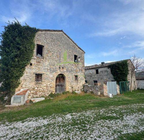 casa indipendente in vendita ad Ascoli Piceno in zona Campolungo